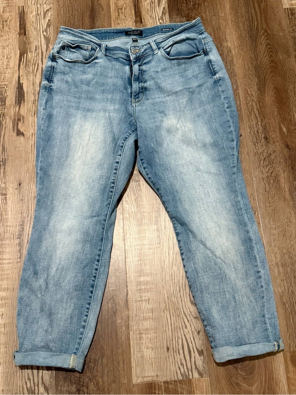 Judy Blue Mid-Rise Cuffed Boyfriend Jeans Light Wash 16W Like New